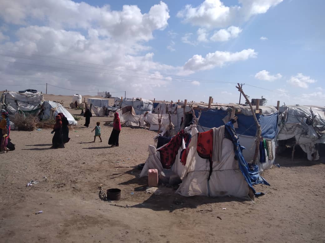 بمناسبة اليوم العالمي للطفولة مبادرة الغيث الشبابية توزع 130سلة غذائية لأطفال وأسر مخيم الجراد بتبن