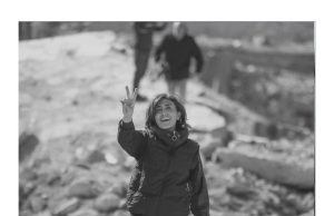 إسرائيل تقتل الصحافية آمال خليل عمداً في الطيري الجنوبية بلبنان ، تفاصيل قتلها