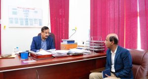 محافظ شبوة يوجه بصرف حافز شهر فبراير للمعلمين