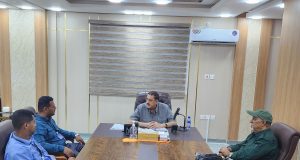مدير أمن عدن يلتقي أسرة القتيل مدير مدارس النورس .. ويؤكد قرب استكمال التحقيقات وإحالة الجناة للنيابة