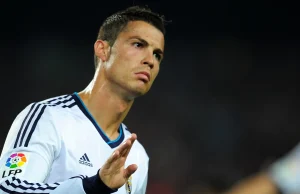 سيناريو تخيلي.. هل يتذوق الهلال من كأس برشلونة بأقدام رونالدو؟