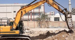 بالصور العثور على رفات أم وأطفالها داخل مدرسة في ريف دمشق