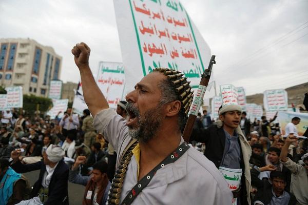 قيادي حوثي منشق يكشف تفاصيل الدور الايراني في دعم ومساندة الحوثيين !