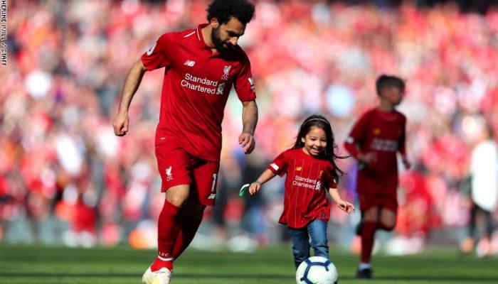 مكة تحرم والدها محمد صلاح من مباراة التتويج 