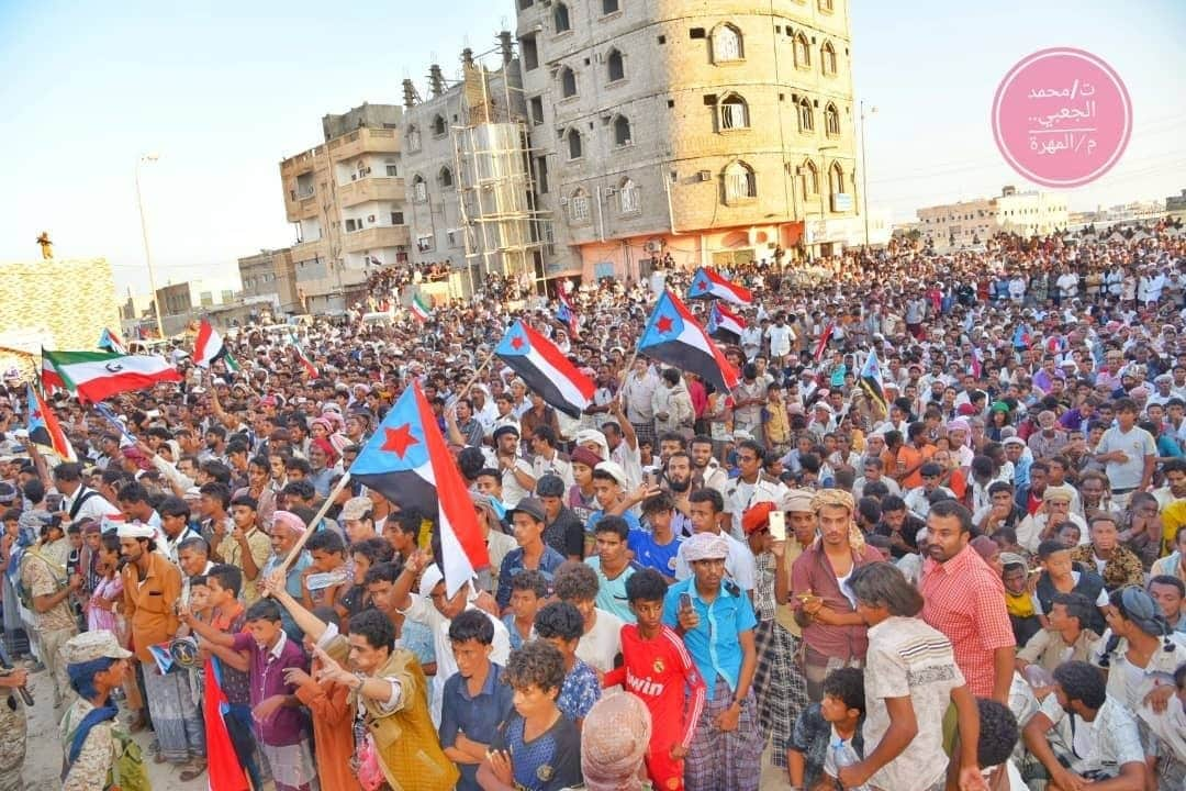 بعد فشل الاخوان في عرقلته .. مهرجان المهرة يبدأ وسط  زخم جماهيري 