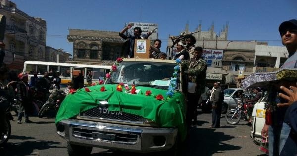 مصادر حقوقية : الحوثيون يفجرون منزل وضعوا فيه عناصرهم التي رفضت القتال