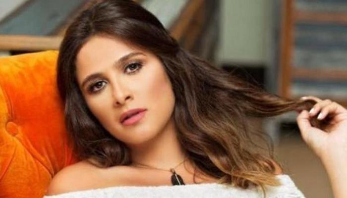 شقيق الفنانة ياسمين عبدالعزيز يكشف تطورات حالتها الصحية 