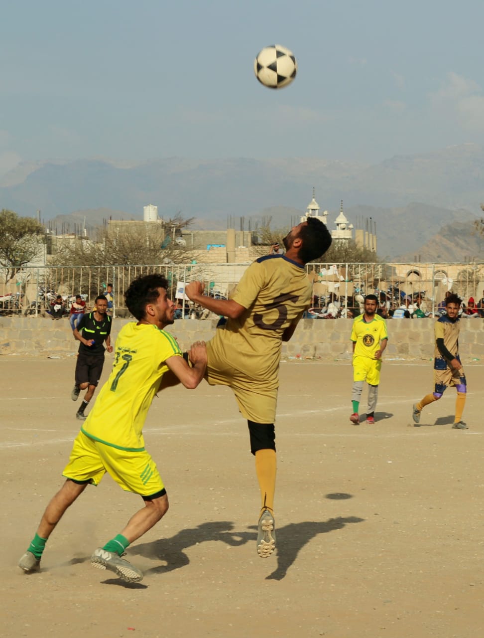 تعادل ايجابي بين مجد المدسم وشباب قعطبة يؤهل الفريقين إلى المربع الذهبي لكأس الضالع