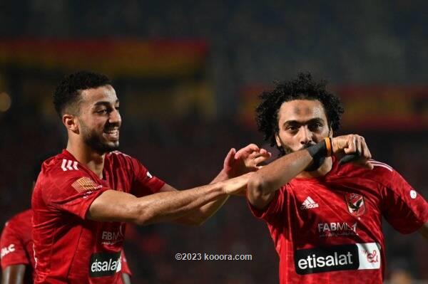 الأهلي يسحق الزمالك برباعية في القمة