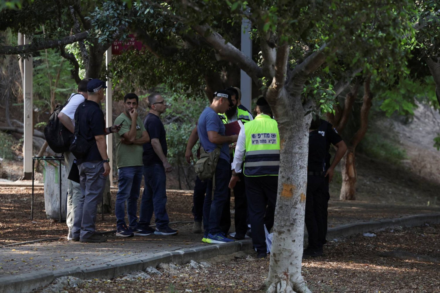 قتيلان وجريحان في حادث طعن قرب تل أبيب