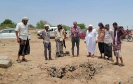 مدير عام مؤسسة مياه عدن يطلع على أوضاع حقل مياه بئر ناصر عقب وقوع الانفجار بالحقل