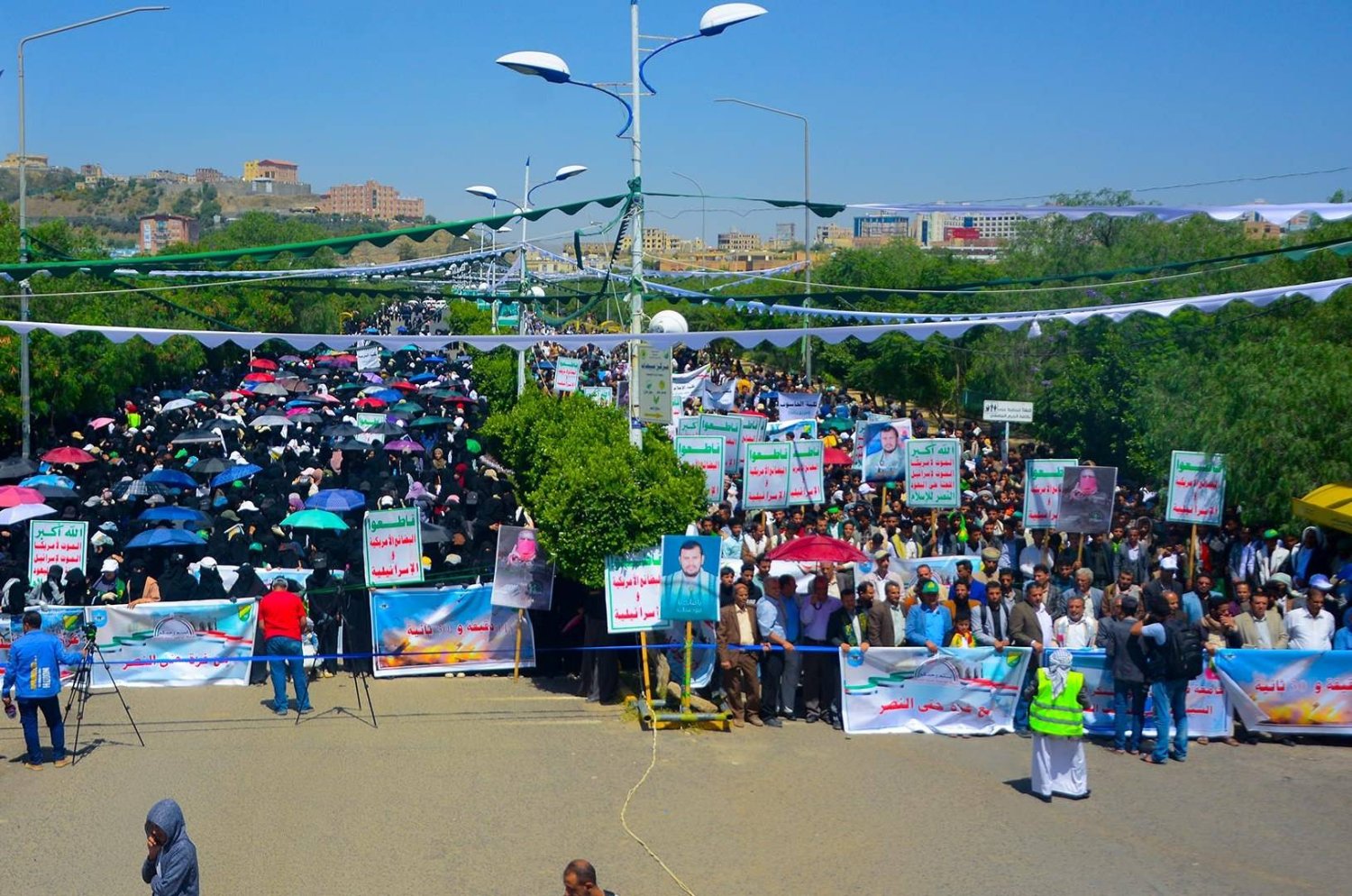 انقلابيو اليمن يوسعون استهداف منتسبي الجامعات الحكومية