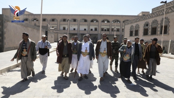 الحوثيون يبدون رغبة بالسلام على وقع حراك مكثف حول اليمن